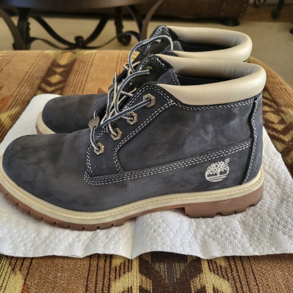 Women's Boots - Picture 6 of 7